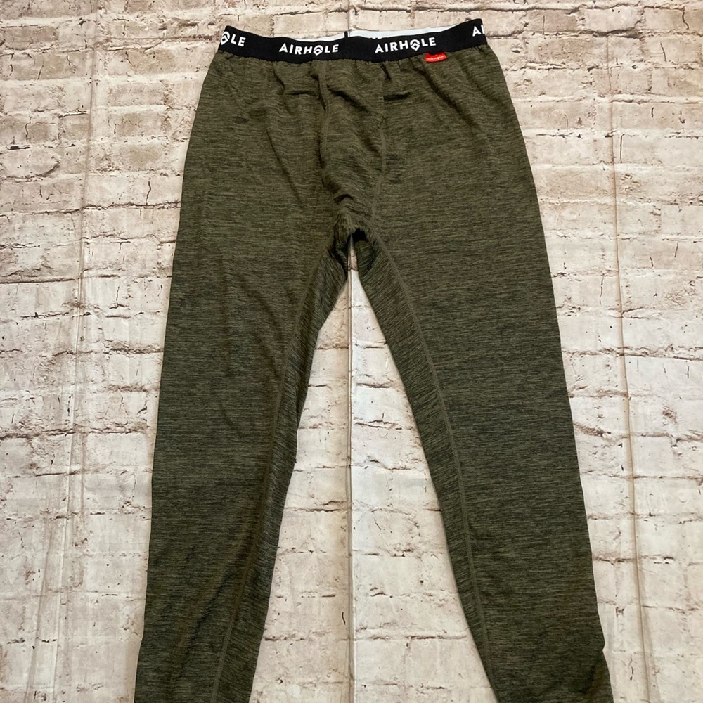 NWT Man’s airhole, waffle,fleece light weight pants. Size M and L.